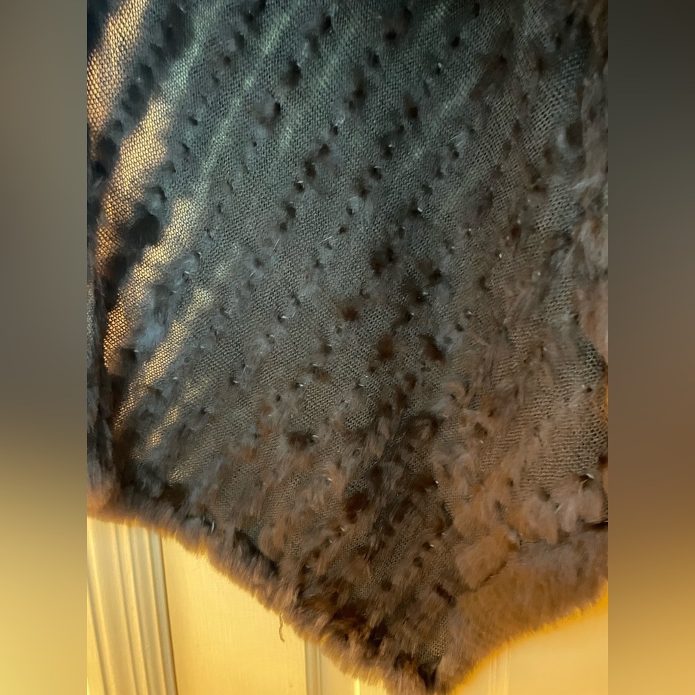 🤎Studio Plush Faux Fur Poncho in Chocolate Brown🤎 - Picture 3 of 4